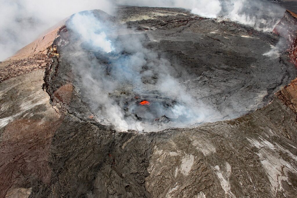 kilauea, volcano, hawaii-3088675.jpg